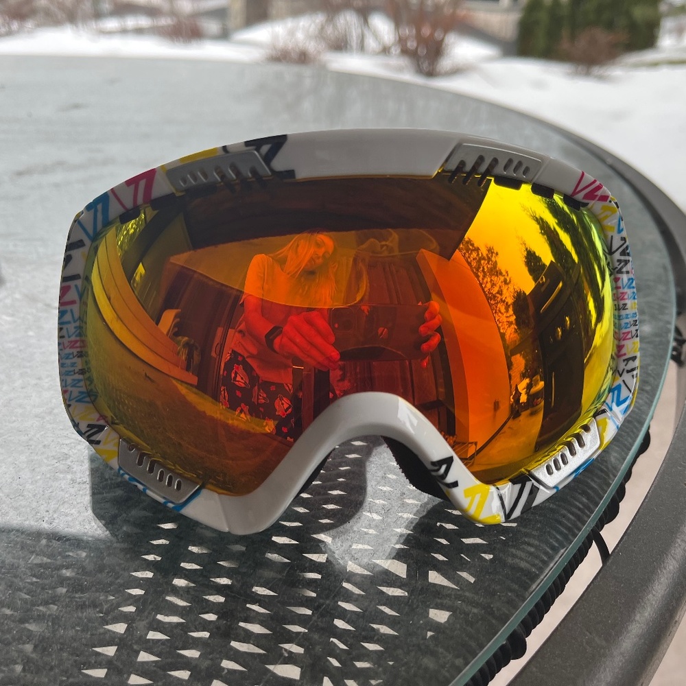 Von Zipper Ski goggles